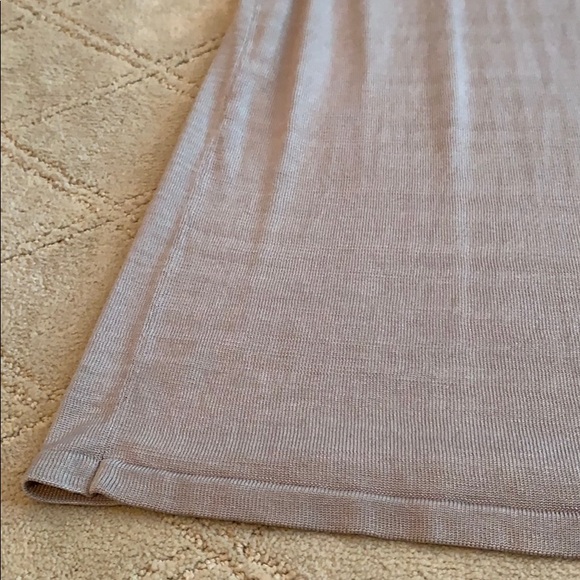 Putty colored 100% silk turtle neck tank - Picture 5 of 5